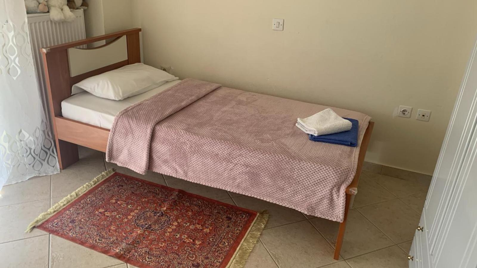 Anna-Apartment Nea Moudania Bagian luar foto
